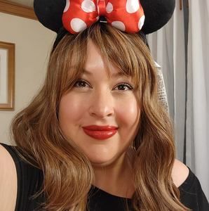 Meet your Posher, Lacey